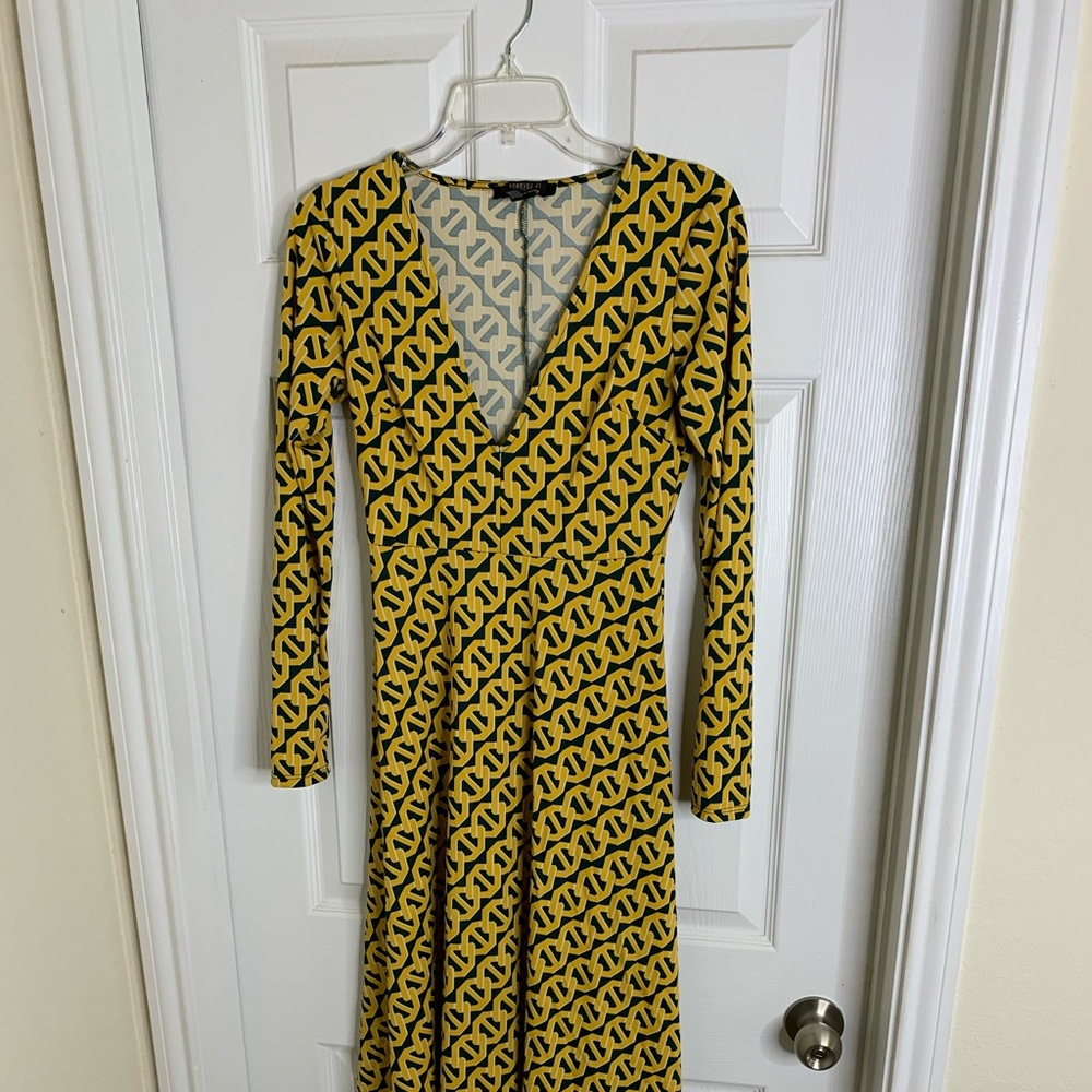 🔥 Hot Sale 🔥Elegant Flare Woman Dress. Long Sleeve. Size:S